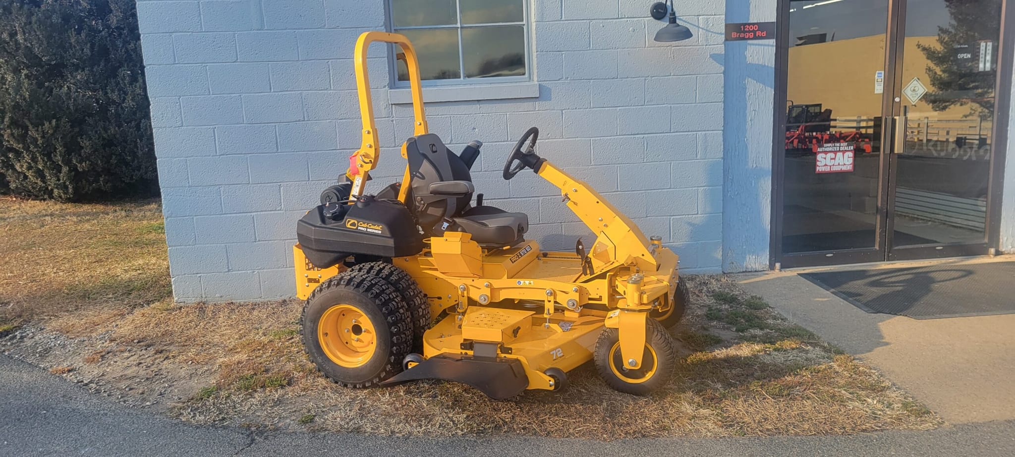 2024 Cub Cadet Pro Dual Wheel Zero Turn